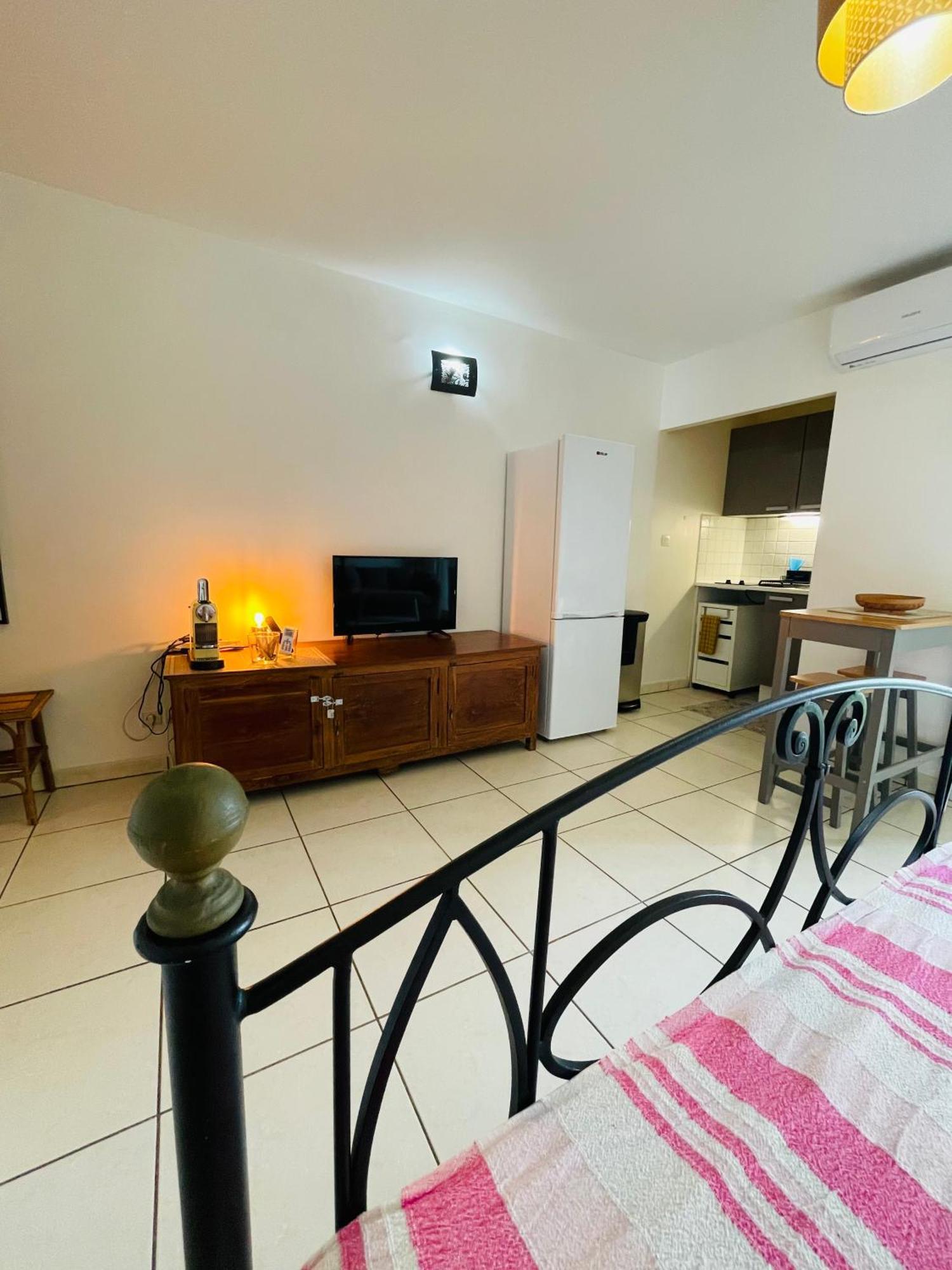 Prana Lodge Saint Gilles Les Bains 800 M De La Plage Ngoại thất bức ảnh
